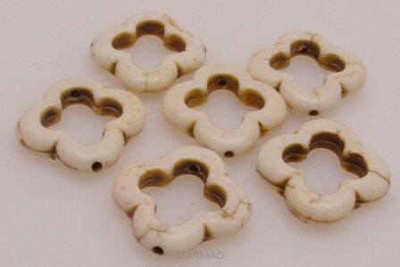 Howlit - kwiatek 20mm - kremowy