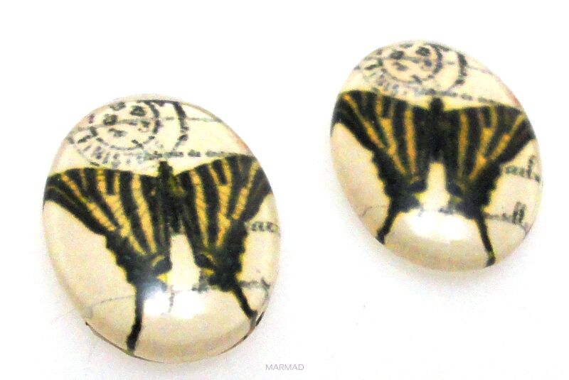 Kaboszon szklany - owal 18x13mm - motyl