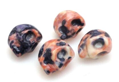 Howlit kwiatowy - czaszka 12x12mm - nr 4