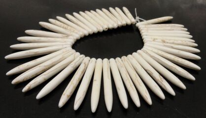 Howlit kremowy - kropla 42x5mm - 1 szt.