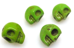 Howlit zielony - czaszka 10x8mm