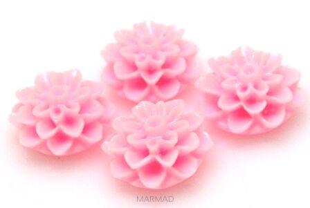 Kaboszon - kwiatek jasno różowy 14mm