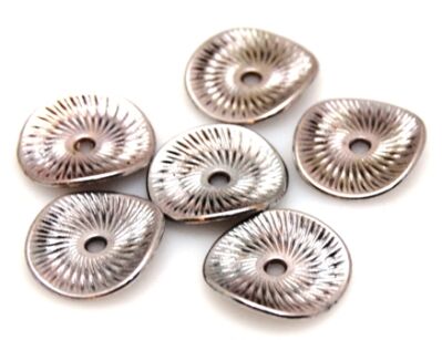 Talerzyk falowany 14mm - kolor srebrny