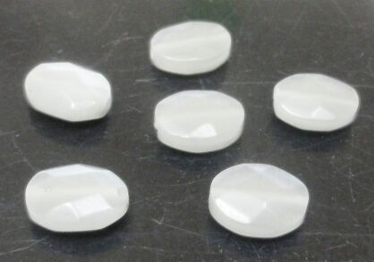 Kocie oko- uleksytowy fasetowany - owal 10x8mm - jasno szary