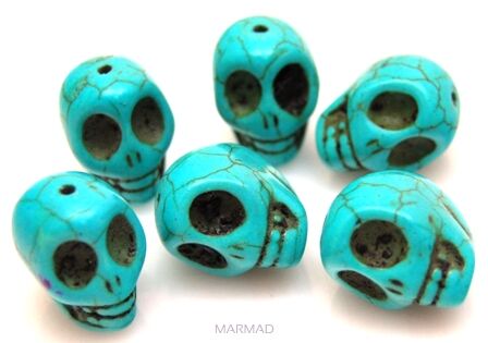 Howlit turkusowy - czaszka 18x16mm