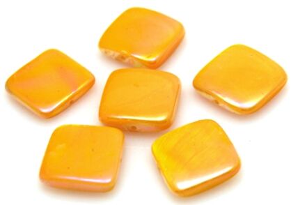 Masa perłowa - kwadrat 15x15mm - żółty