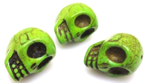 Howlit zielony - czaszka 22x21x17mm