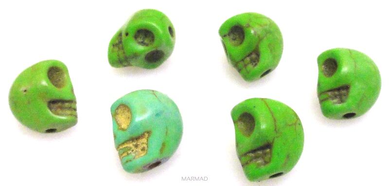 Howlit - czaszka 10x10x8mm - zielony