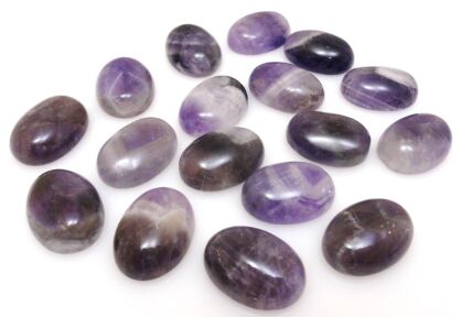 Kaboszon ametyst - owal 18x13mm - II gatunek