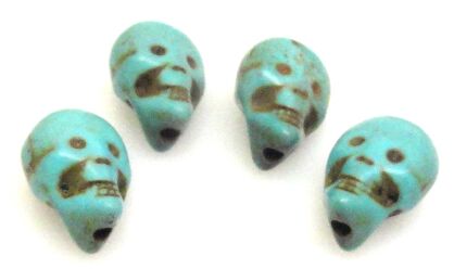 Howlit turkusowy - czaszka 13x9x7mm