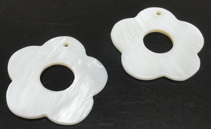 Muszla perłowa - na zawieszkę, kolczyki - kwiatek 27mm