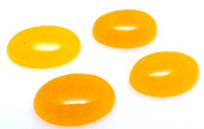 Kaboszon - jadeit żółty - owal 13x9mm