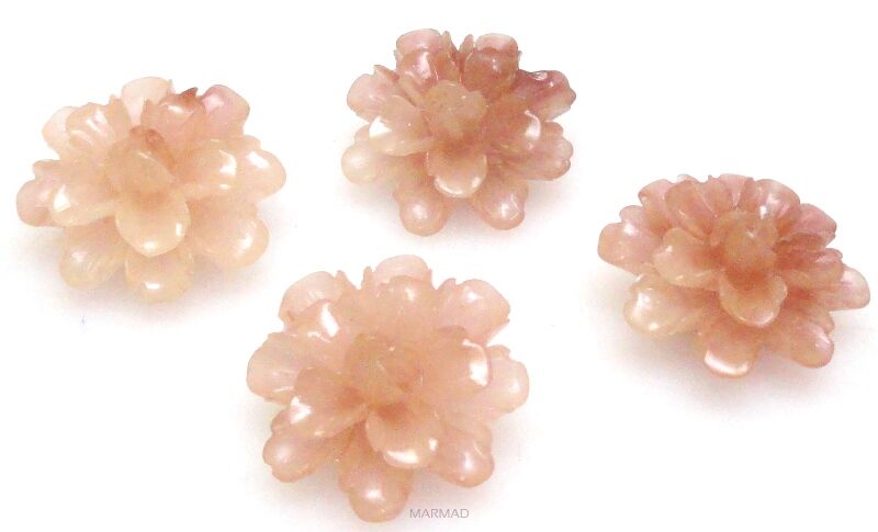 Koral z żywicą - kwiatek dalia 17mm - jasno brązowy