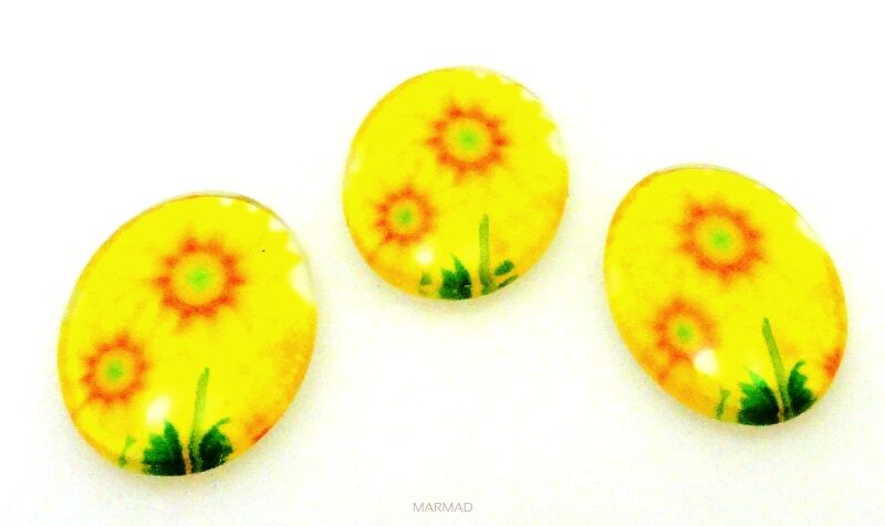 Kaboszon szklany - owal 18x13mm - kwiaty