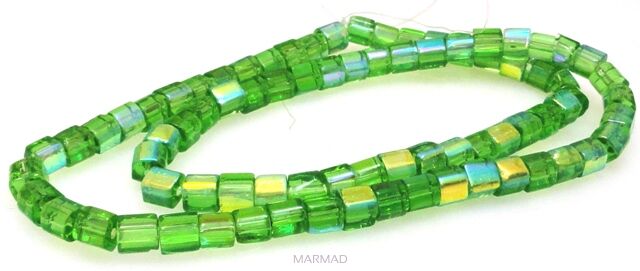 Kostki szklane platerowane 4x4mm - jasno zielone