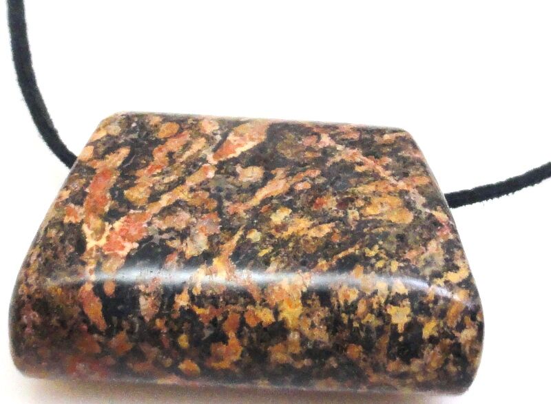 Jaspis leopard - na wisior - trapez 44x31x18mm