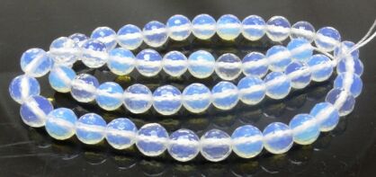 Opal, opalit biały fasetowany - kula 7mm
