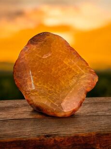 Agat smoczy pomarańczowy plaster fasetowany z otworem- 65x52x10mm- na zawieszkę