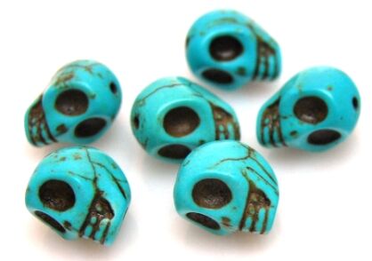 Howlit turkusowy - czaszka 12x12mm