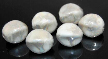 Ceramika biała z refleksem - orzech 20x15mm 