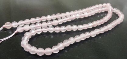 Jadeit fasetowany - kula 4mm jasno różowe