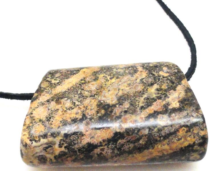 Jaspis leopard - na wisior - trapez 44x29x17mm