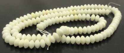 Koral - dyski 5x3mm - kolor kremowy