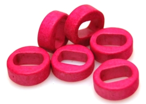 Nakładki na rzemienie i sznurki - 16x15mm - ceramika różowa matowa