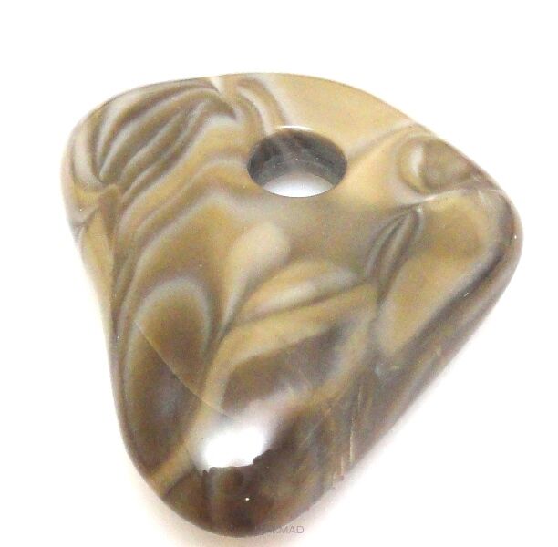 Krzemień pasiasty - wisior - 53x48x12mm