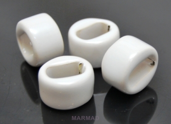 Nakładki na rzemienie i sznurki - 16x16mm - ceramika biała