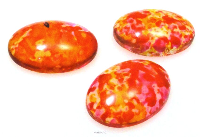 Kaboszon szklany - owal 18x13mm - czerwono żółty
