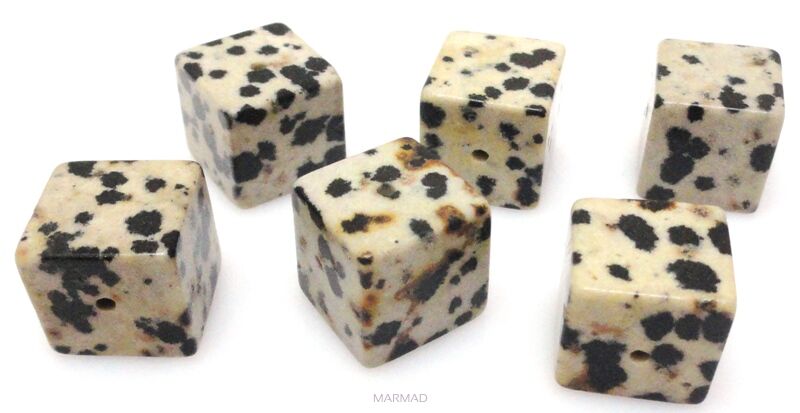 Jaspis dalmatyńczyk - kostka 12x12mm