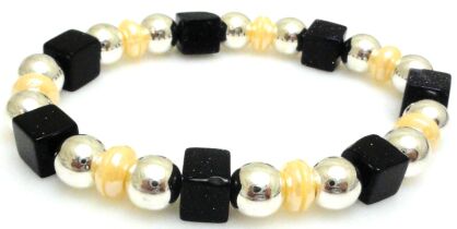 Bransoletka - noc kairu, hematyt srebrny i koraliki perłowe - 19,5cm