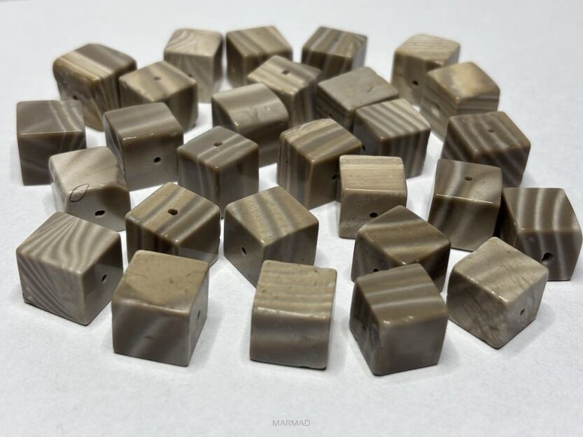 Krzemień pasiasty - kostka 12x12mm- DRUGI GATUNEK