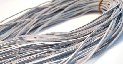 Rzemień jasno szary skórzany - grubość 1x1,5mm