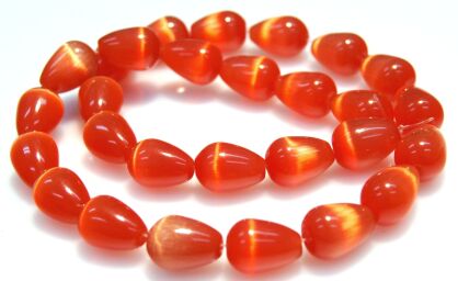 Kocie oko- uleksytowe - kropla 14x10mm - czerwony