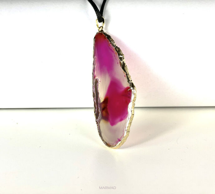 Agat różowy- gotowa zawieszka 85x35mm + otoczka w kolorze złotym