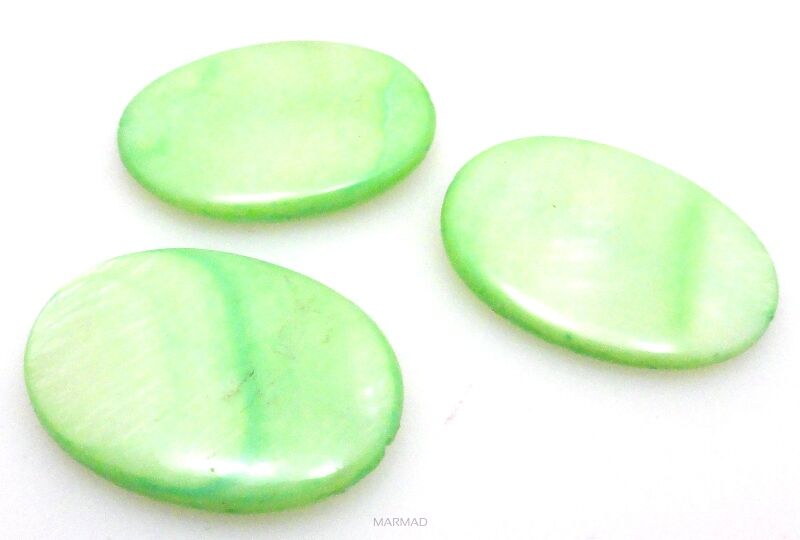 Muszla /Masa perłowa - owal 30x22mm