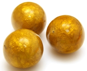 Masa perłowa w akrylu - kula 30mm - żółto miodowa