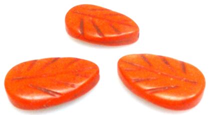 Howlit - liść 22x15mm - pomarańczowy