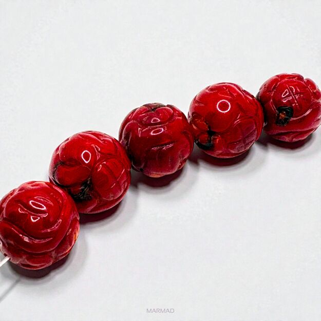 Koral czerwony rzeźbiony- kula 19mm
