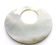 Muszla czarna - na wisior - donut 50mm