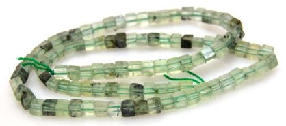 Frenit / Phrenit - kostka 4x4mm