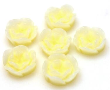 Kaboszon - różyczka jasno cytrynowa 12mm