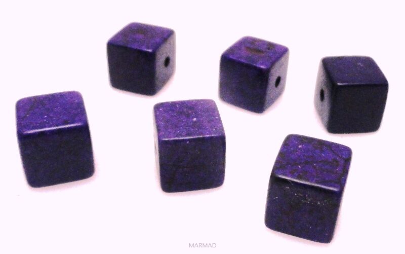 Howlit - kostka 8x8mm - fioletowy