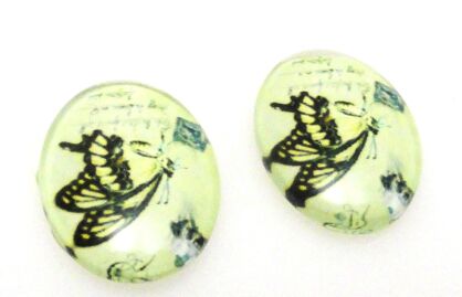 Kaboszon szklany - owal 18x13mm - motyl