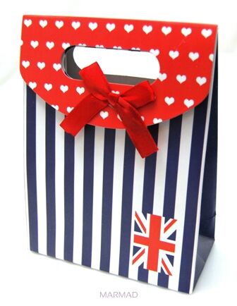 Torebka na prezent - paski i serduszka