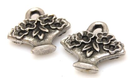 Zawieszka koszyczek z kwiatkami 22x22mm dwustronny - srebrzona próba 999