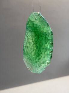 Agat smoczy zielony plaster fasetowany z otworem- 72x37x8mm- na zawieszkę