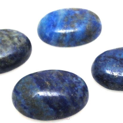 Kaboszon - lapis lazuli - owal 18x13mm